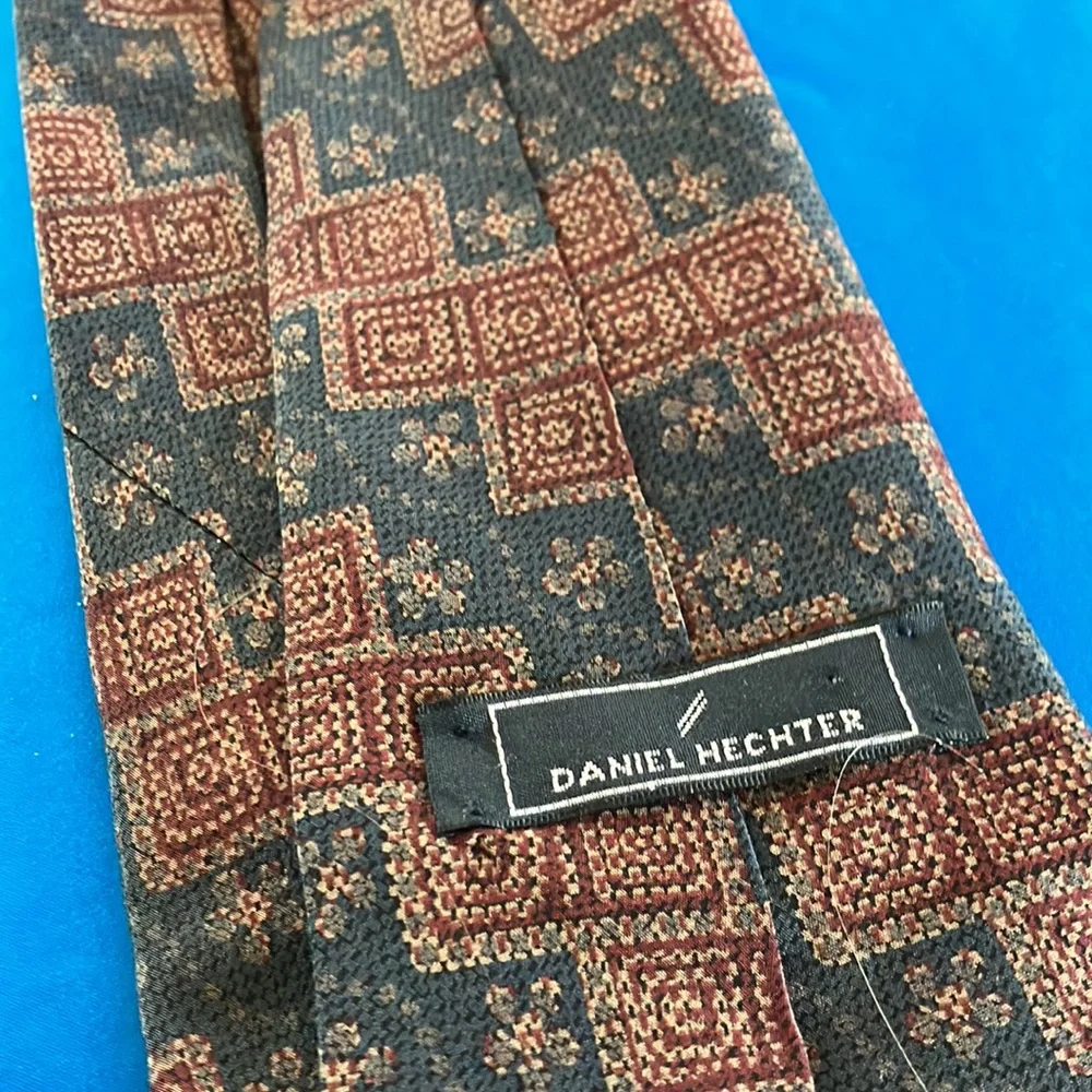 FINAL MARKDOWN Daniel Hechter Elegant Patterned Men's silk Tie